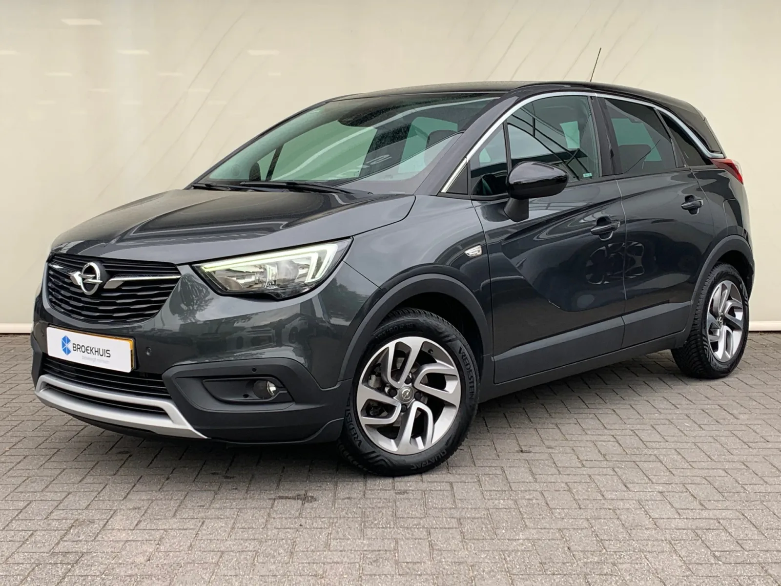 Opel Crossland (2018) — foto 1