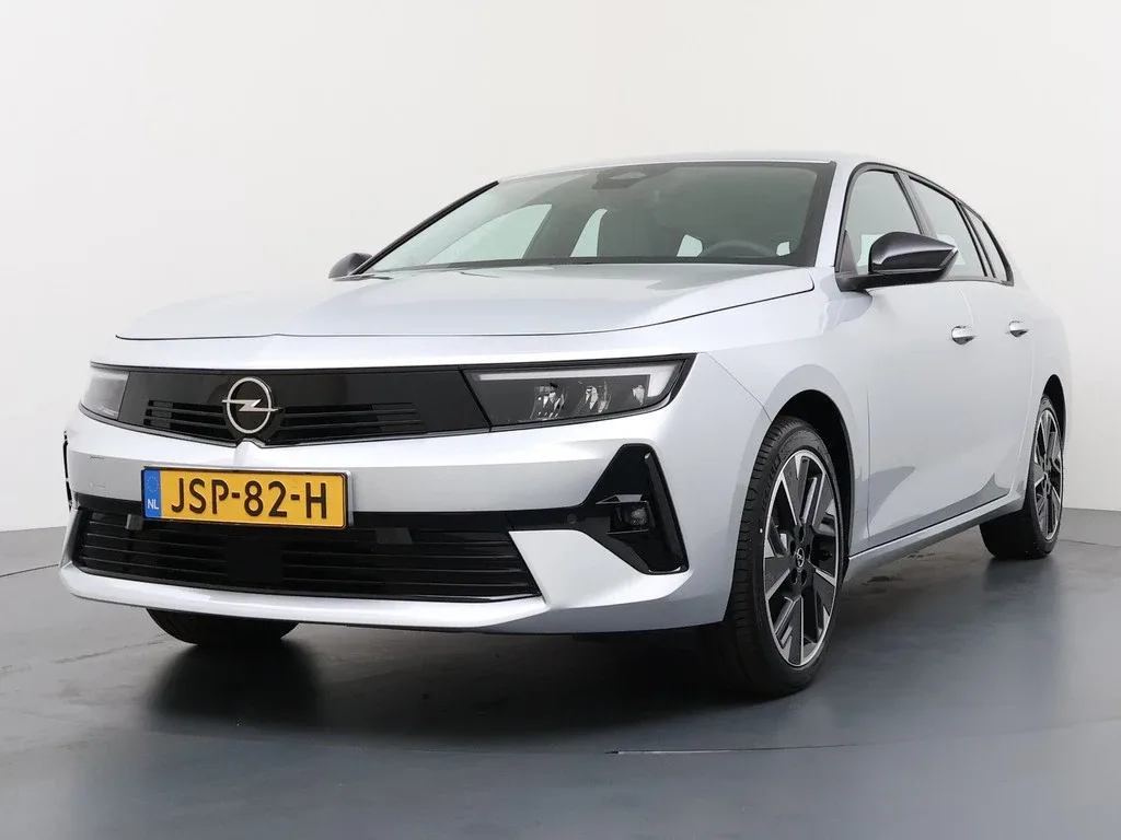 Opel Astra (2025) — foto 1