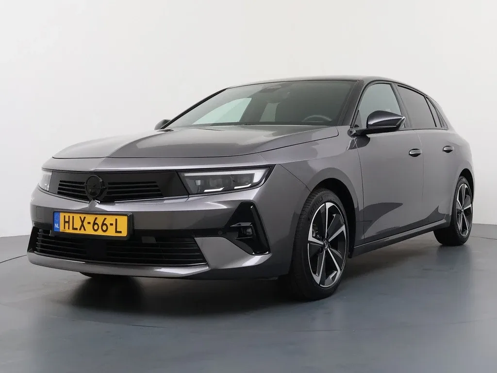 Opel Astra (2025) — foto 1