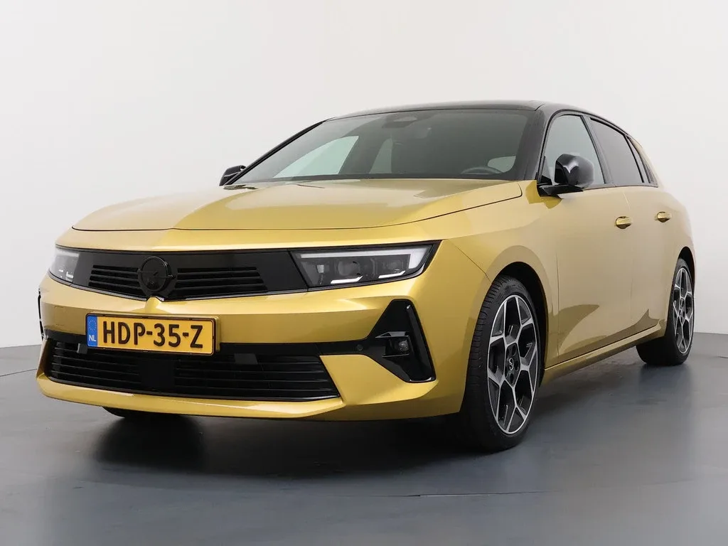 Opel Astra (2025) — foto 1