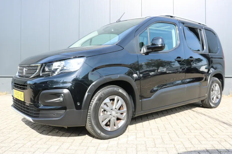 Peugeot e-Rifter (2022)