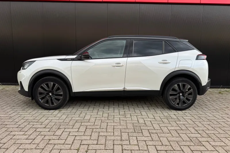 Peugeot 2008 (2021)