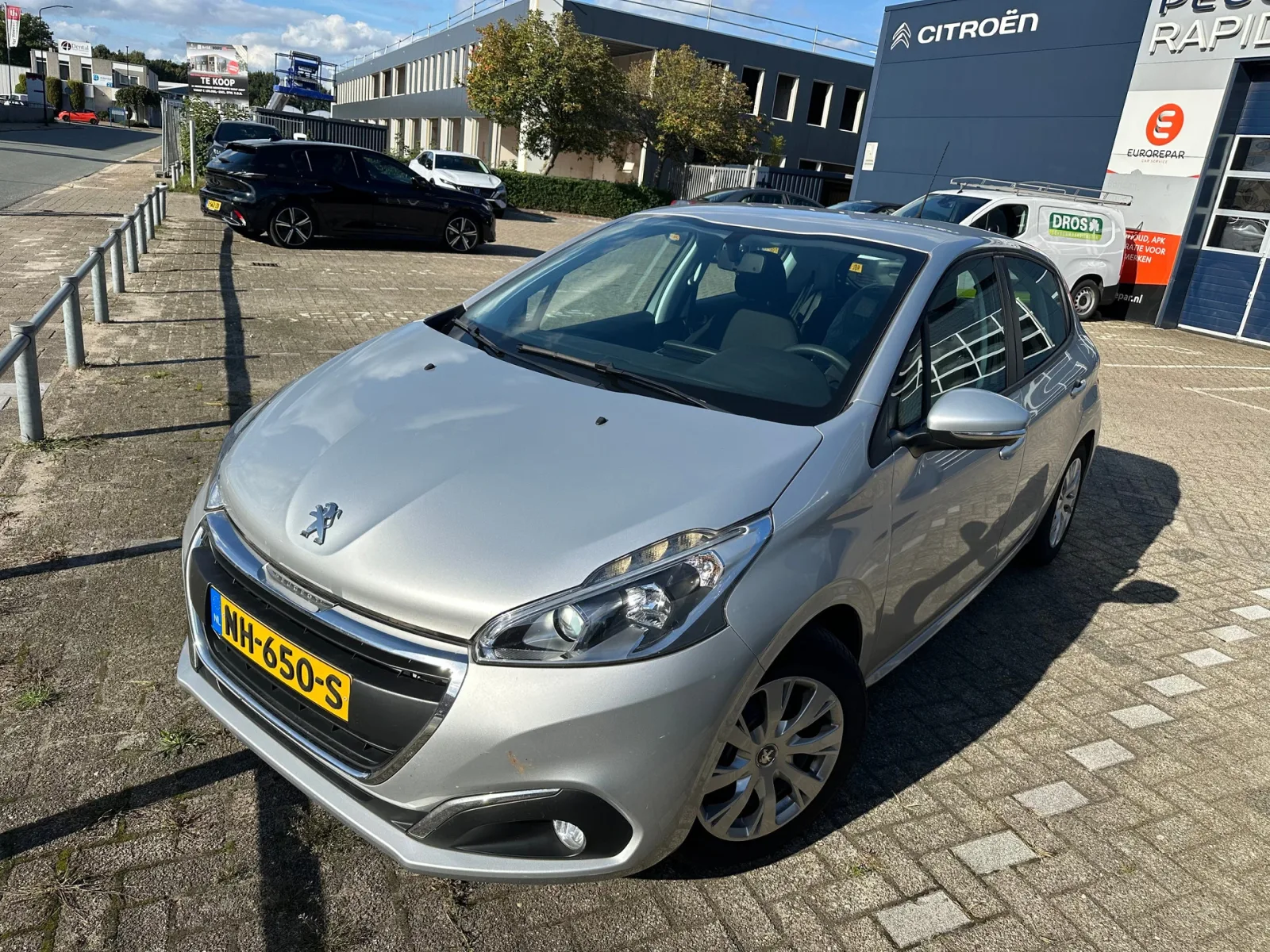 Peugeot 208 (2017) — foto 1