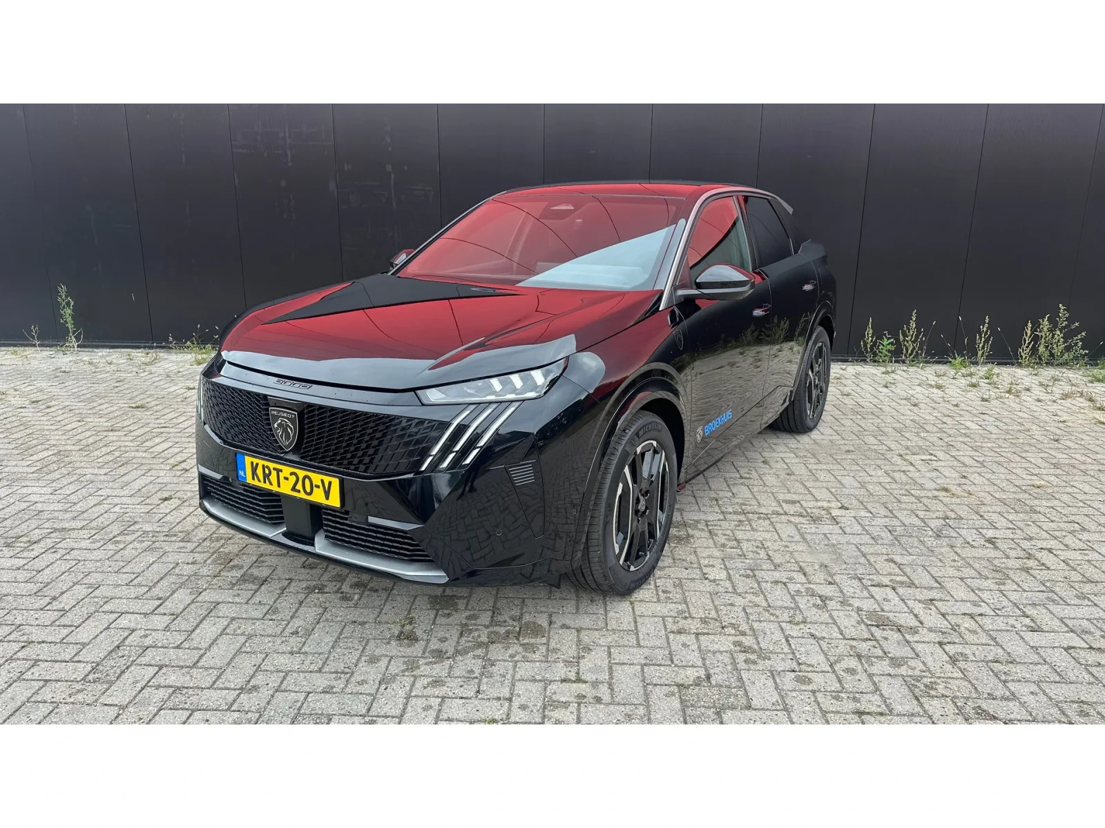 Peugeot e-3008 (2026) — foto 1
