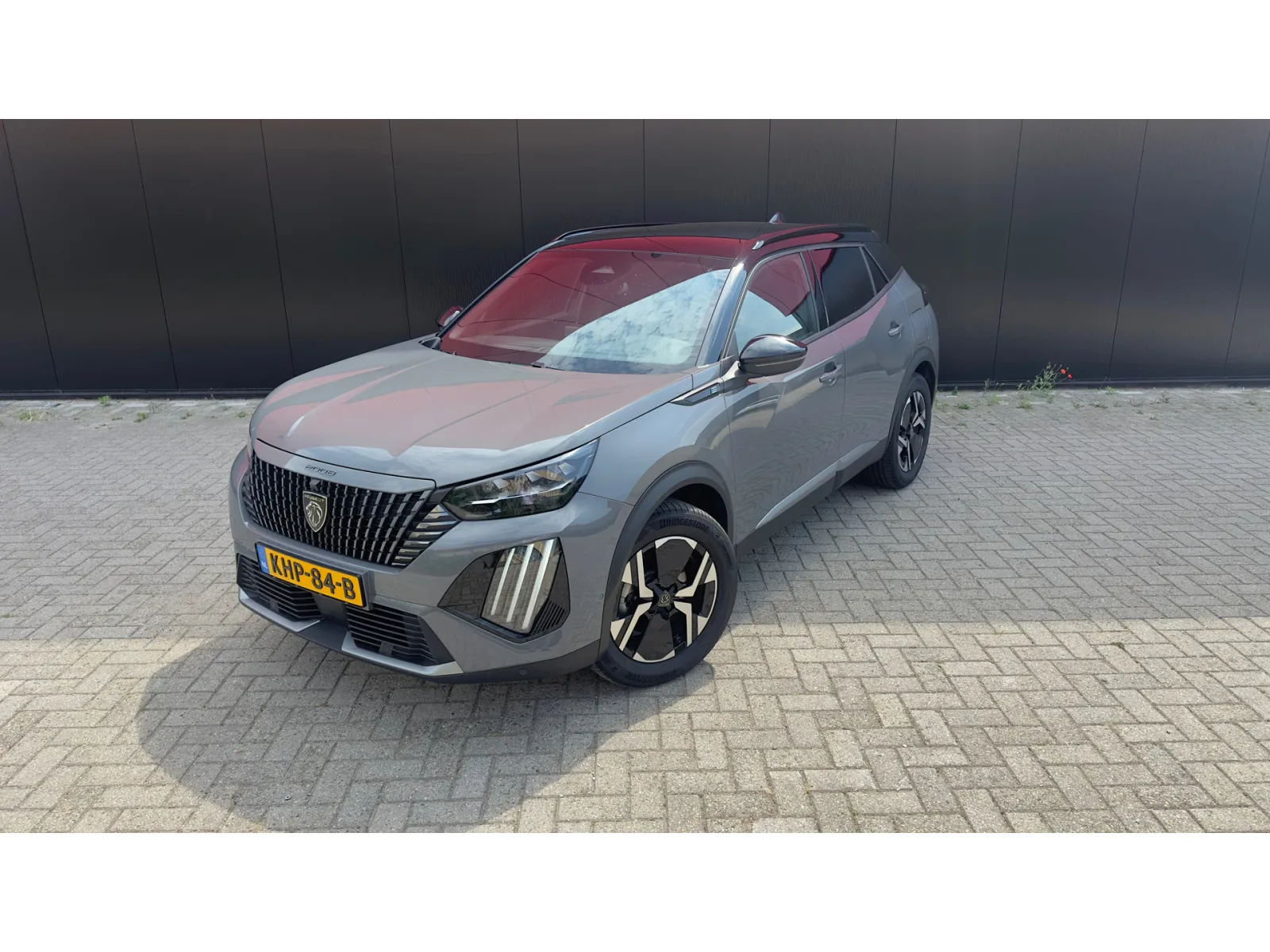 Peugeot e-2008 (2026) — foto 1