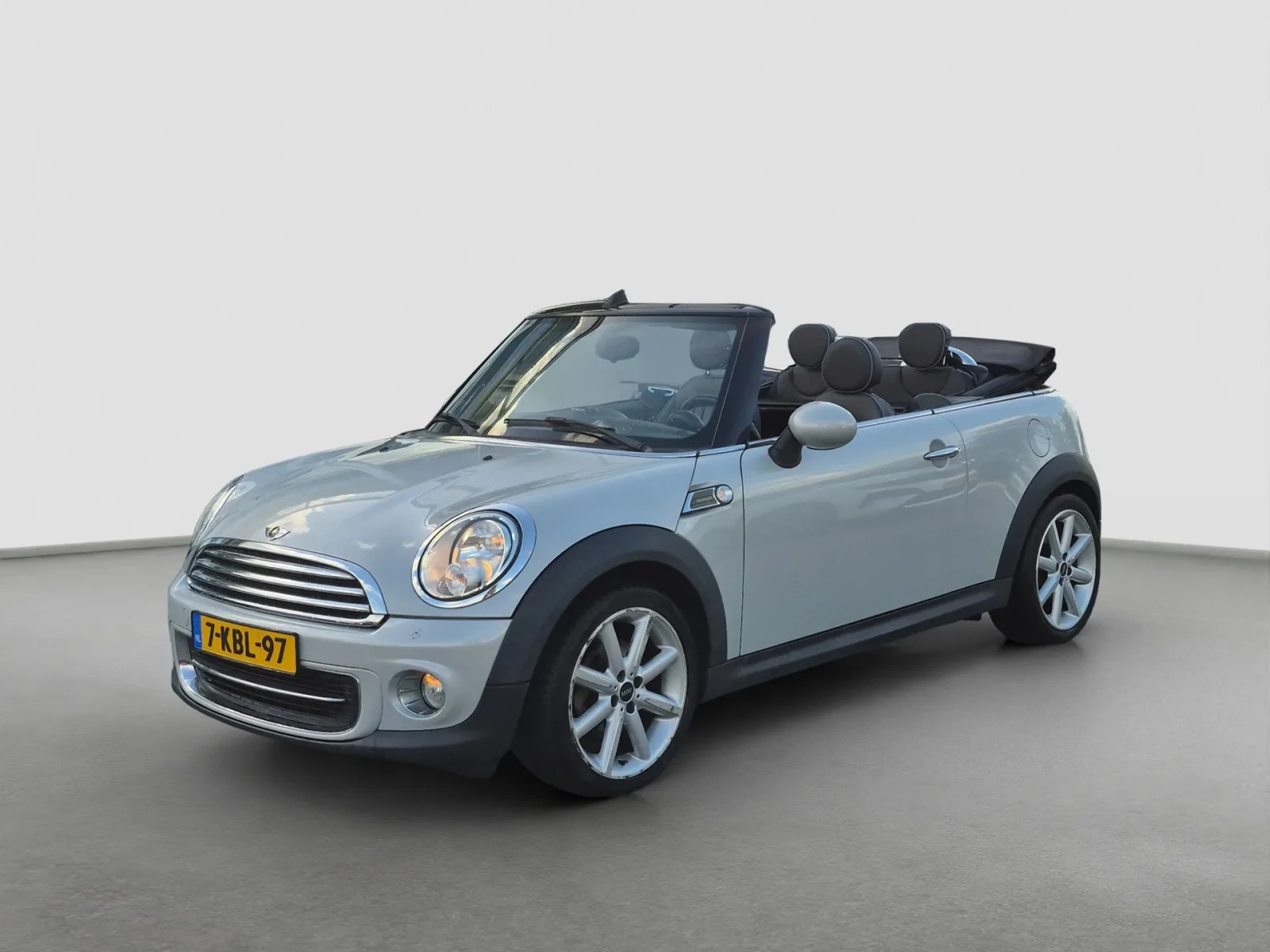 MINI Cabrio (2013) — foto 1