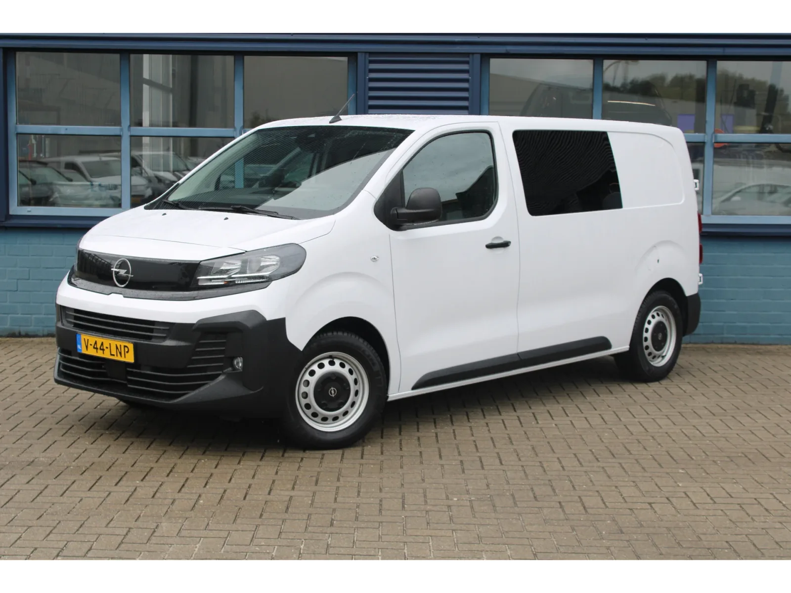Opel Vivaro (2025) — foto 1
