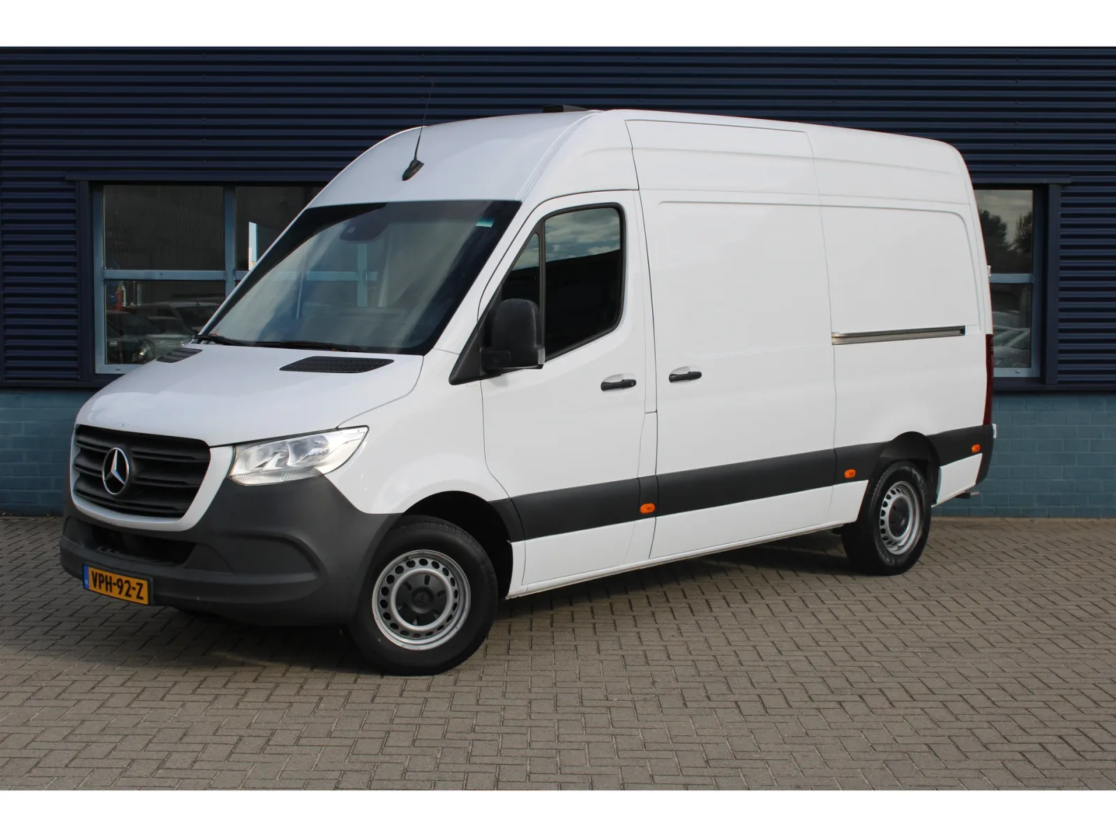 Mercedes-Benz Sprinter (2022) — foto 1