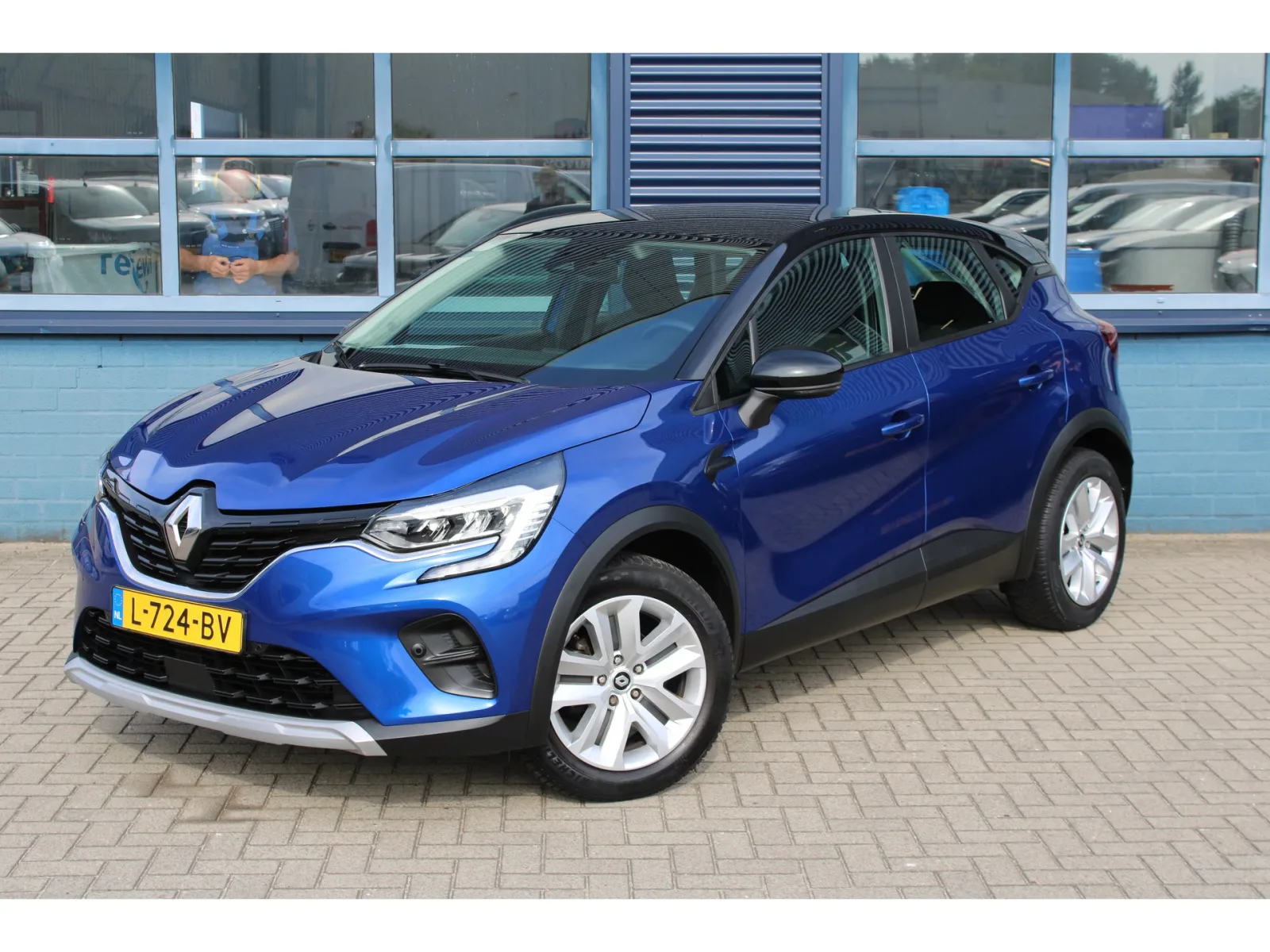 Renault Captur (2021) — foto 1