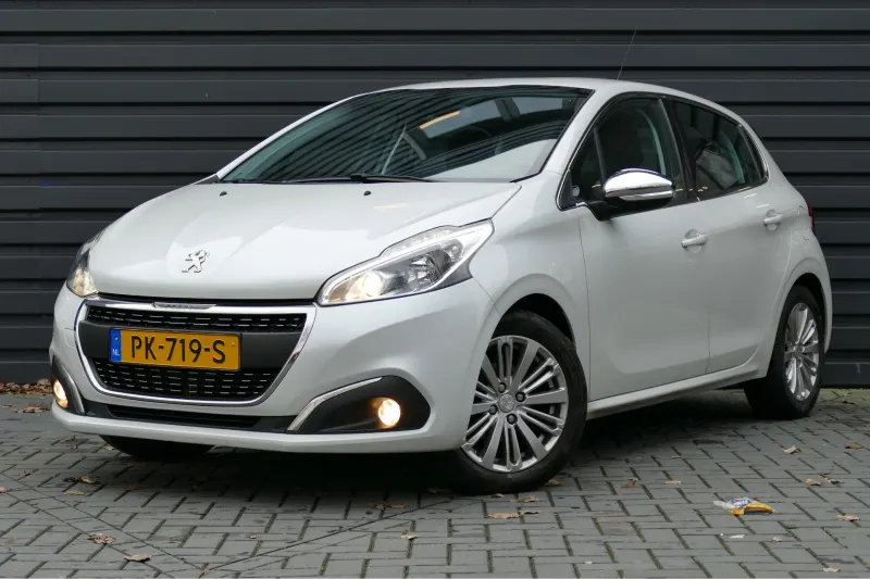 Peugeot 208 (2017)