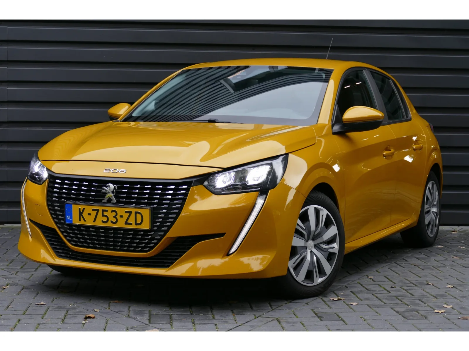 Peugeot 208 (2021) — foto 1