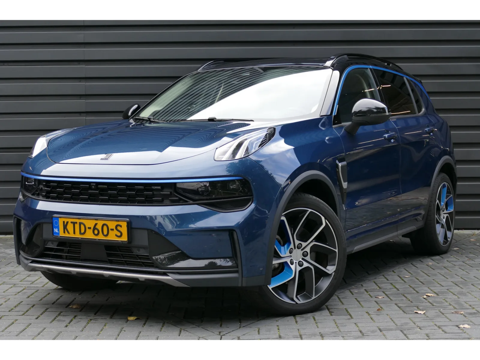 Lynk & Co 01 (2022) — foto 1