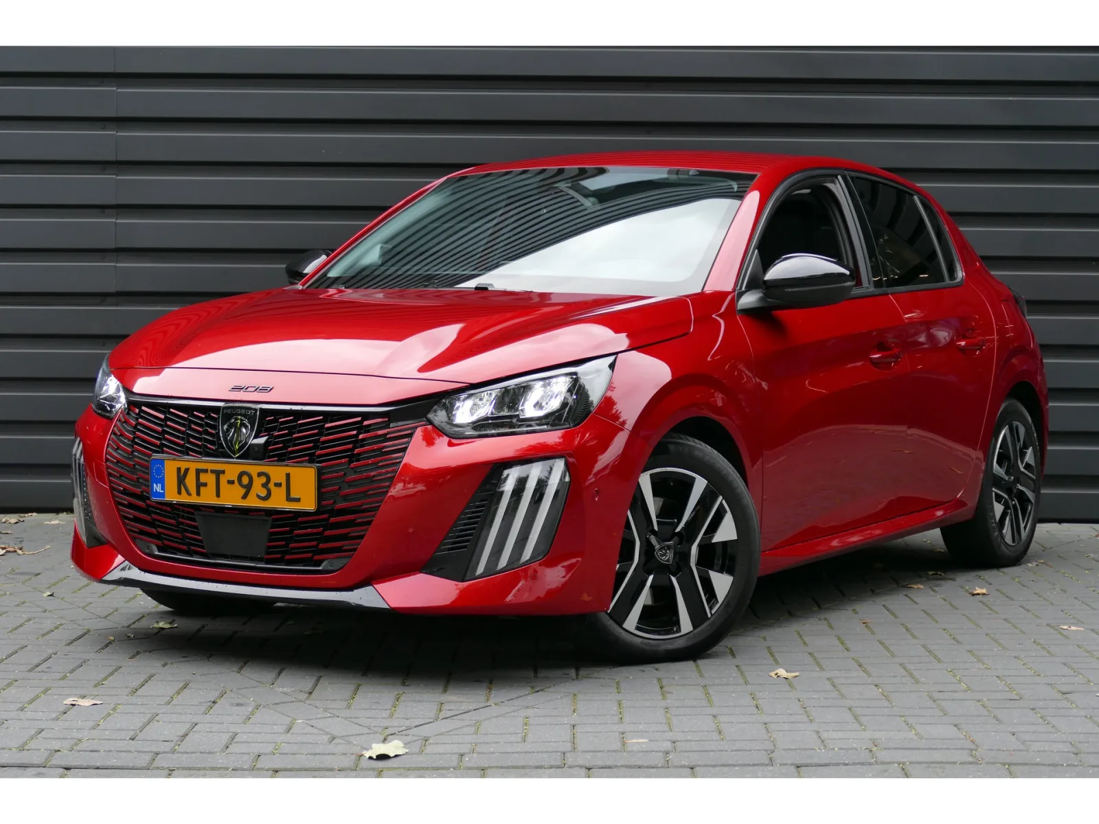Peugeot 208 (2024) — foto 1
