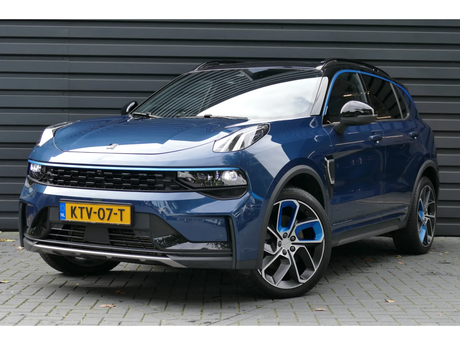 Lynk & Co 01 (2023) — foto 1