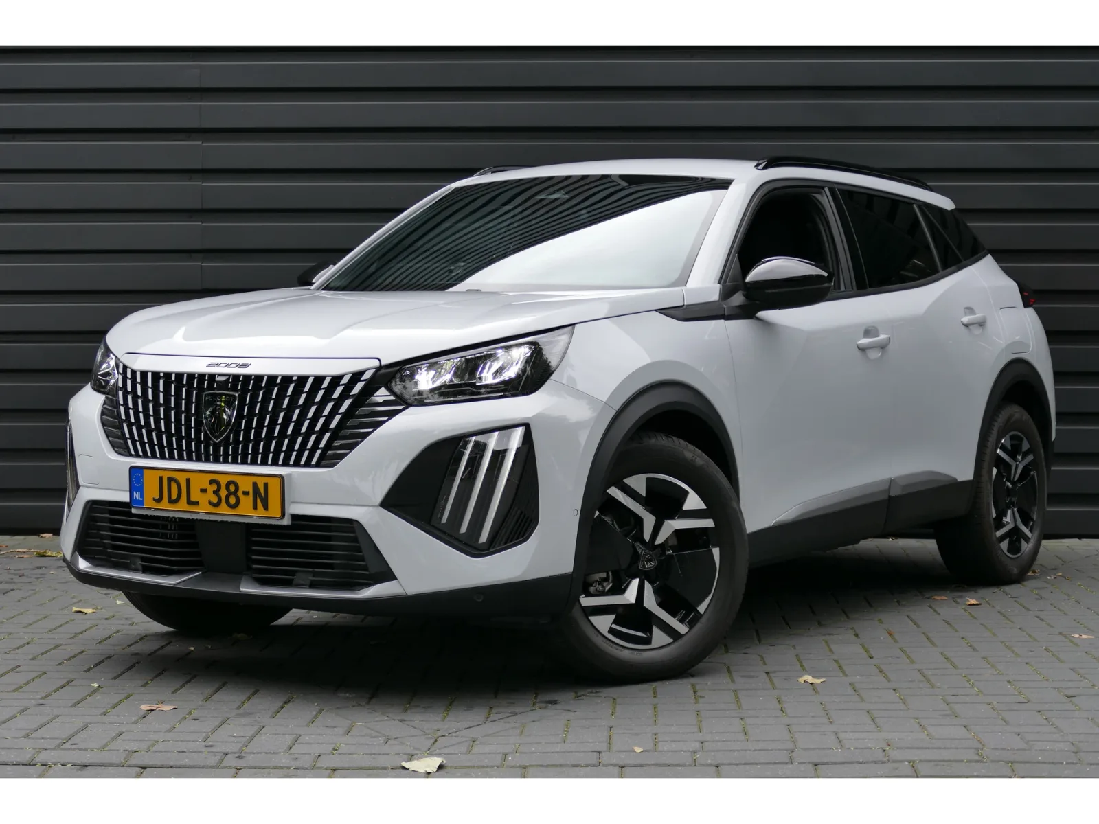 Peugeot 2008 (2025) — foto 1