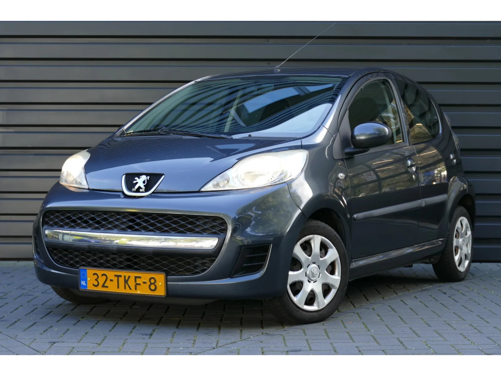 Peugeot 107 (2012) — foto 1