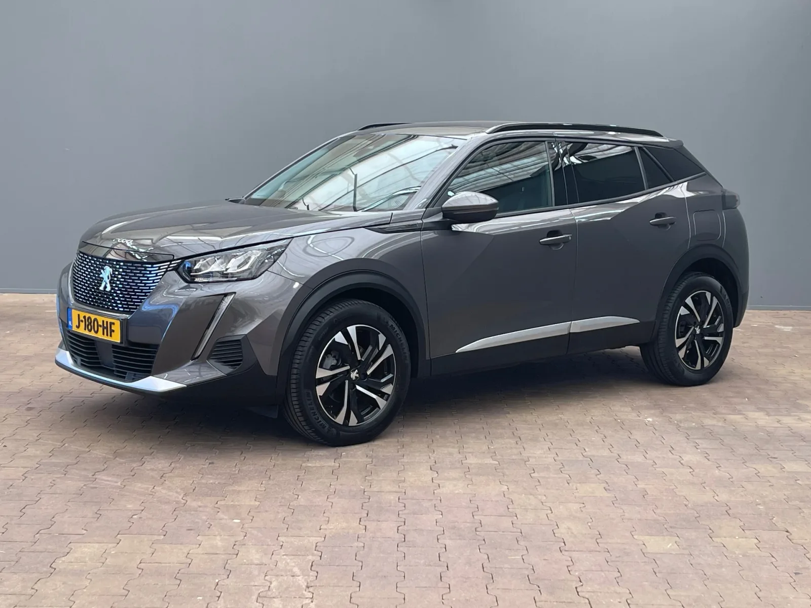 Peugeot 2008 (2020) — foto 1