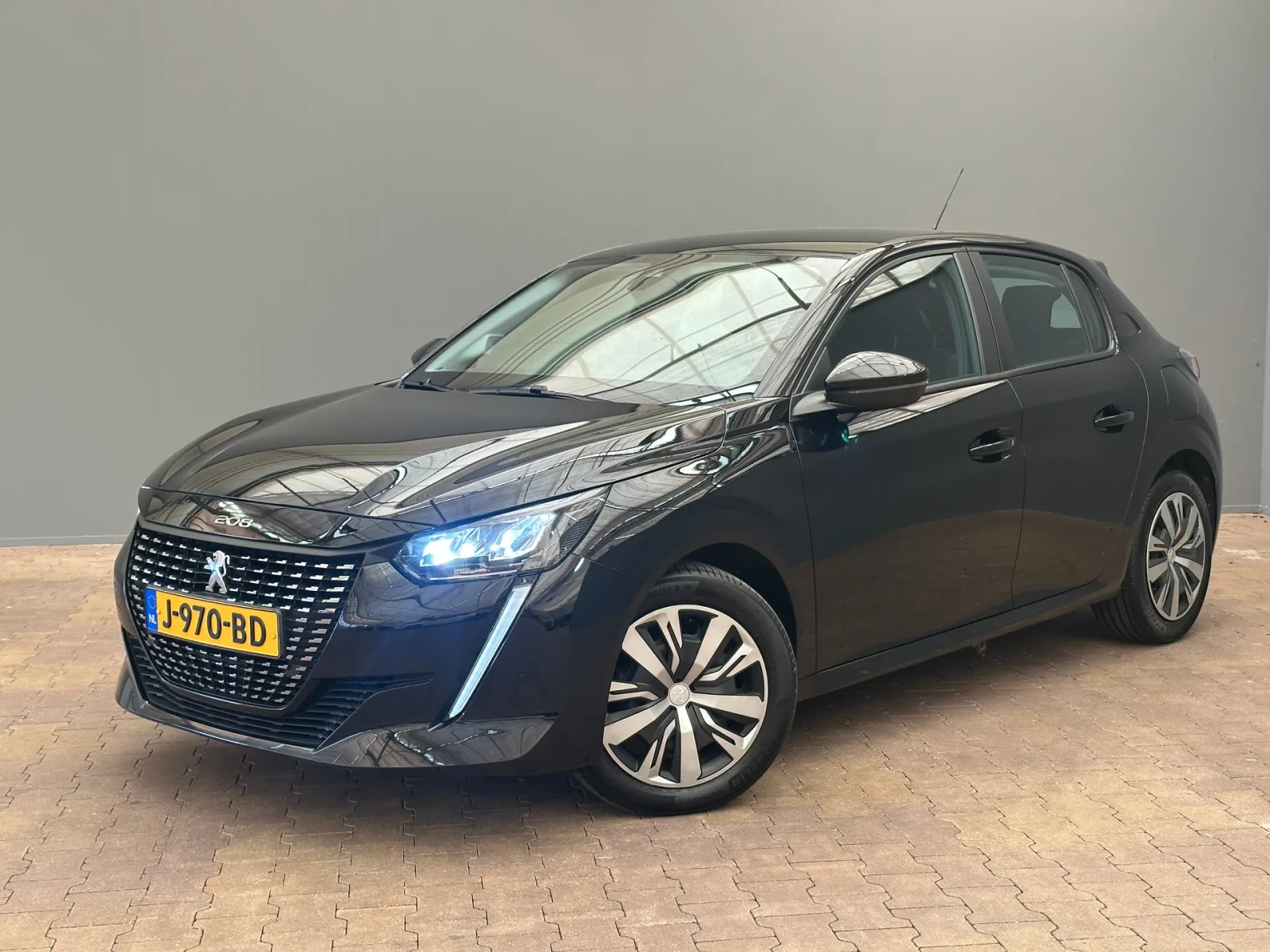 Peugeot 208 (2020) — foto 1