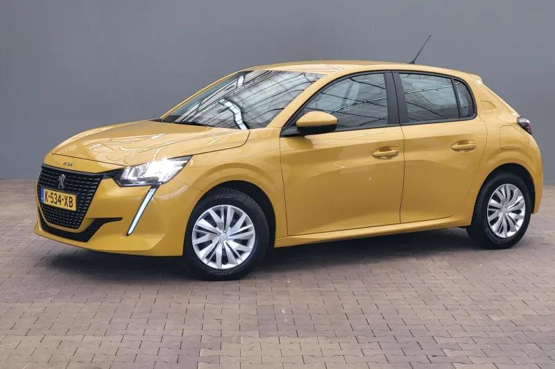 Peugeot 208 (2021)