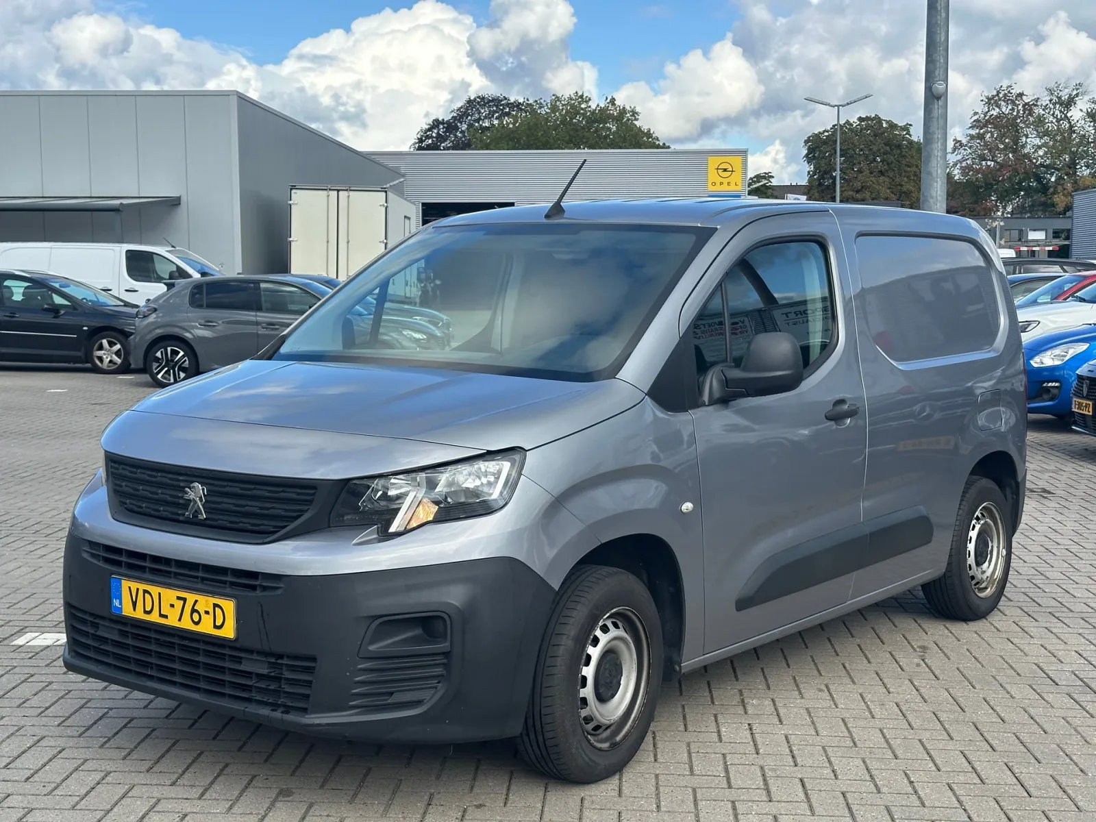 Peugeot Partner (2019) — foto 1