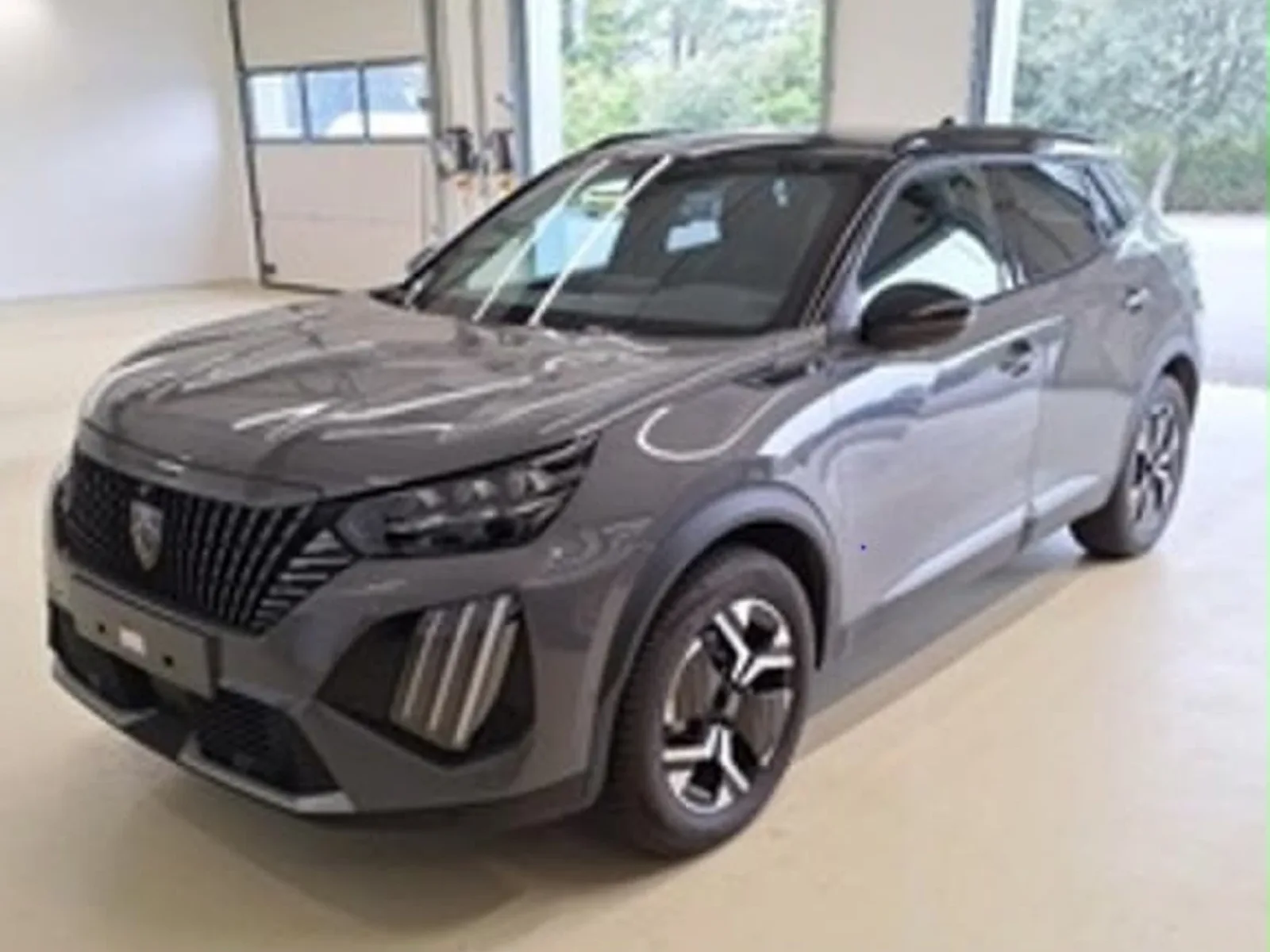 Peugeot e-2008 (2025) — foto 1