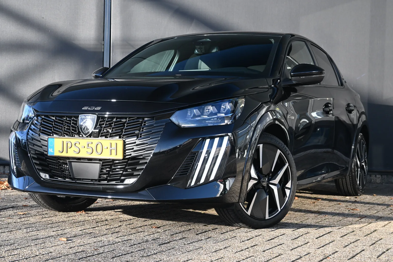 Peugeot 208 (2025) — foto 1