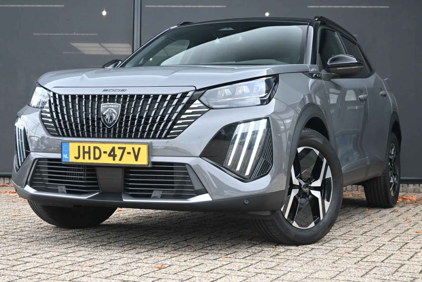 Peugeot 2008 (2025) — foto 1