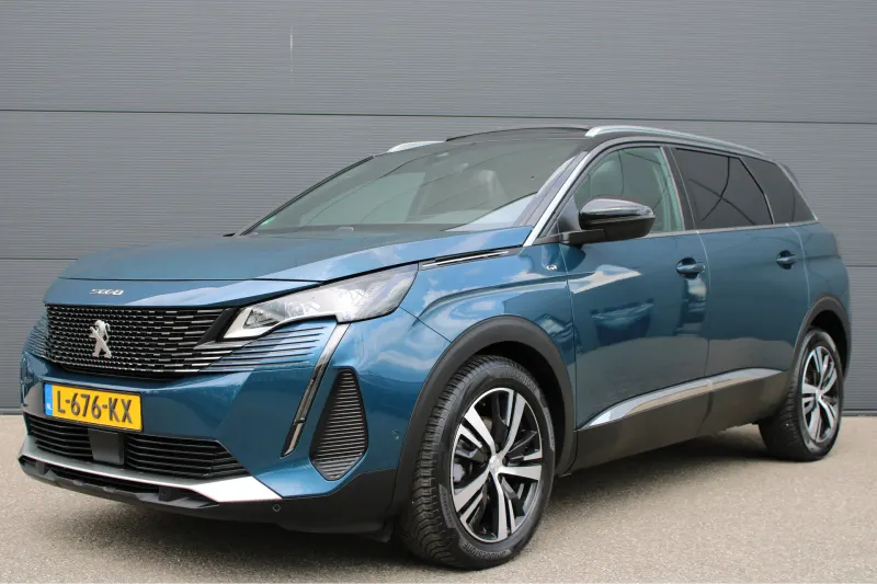 Peugeot 5008 (2021)