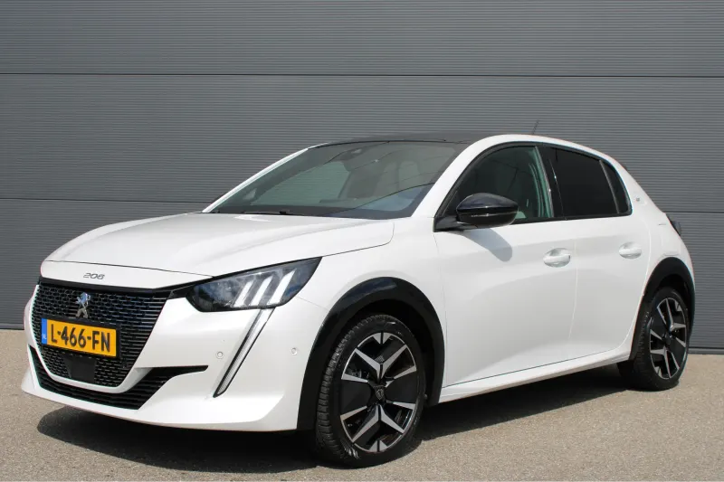 Peugeot 208 (2021)