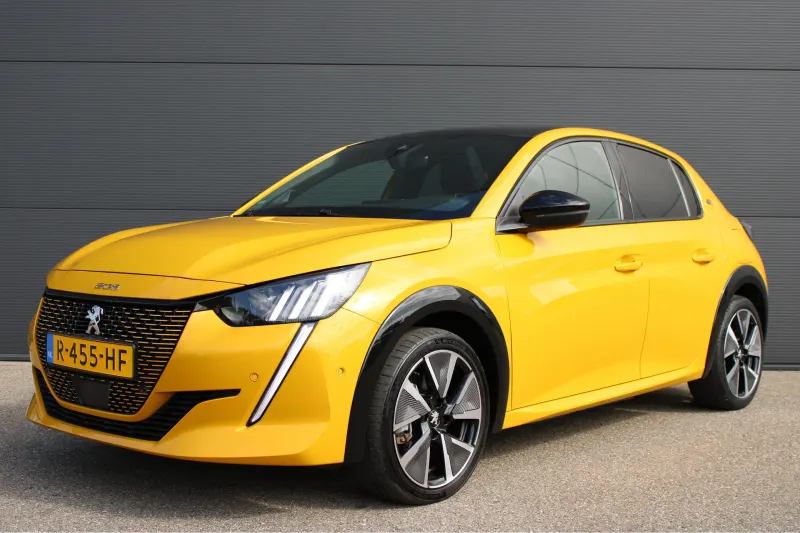 Peugeot e-208 (2022)