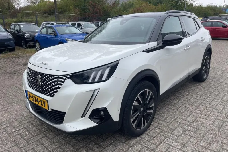 Peugeot e-2008 (2022)