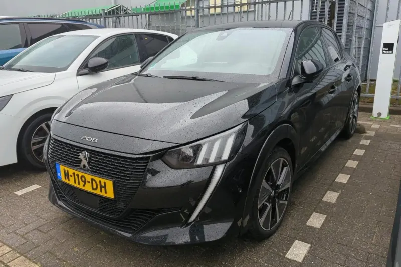 Peugeot e-208 (2021)