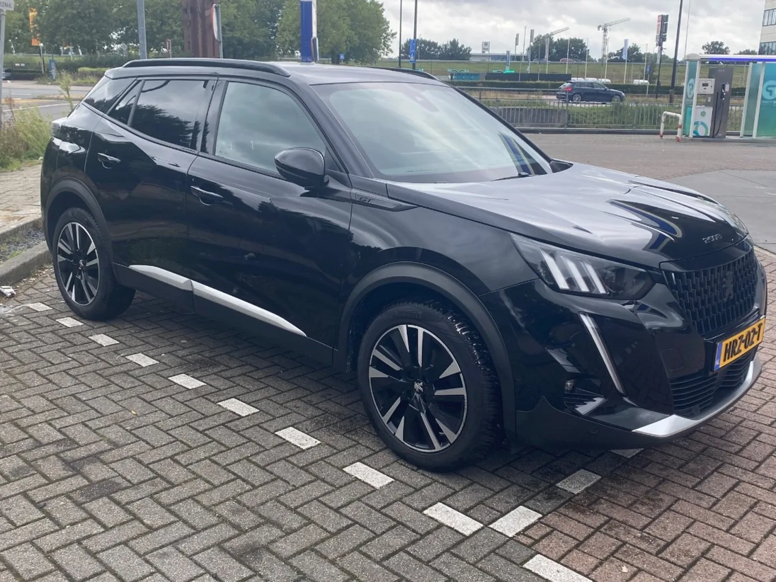 Peugeot 2008 (2021) — foto 1