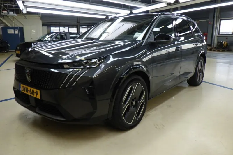 Peugeot E-5008 (2026)