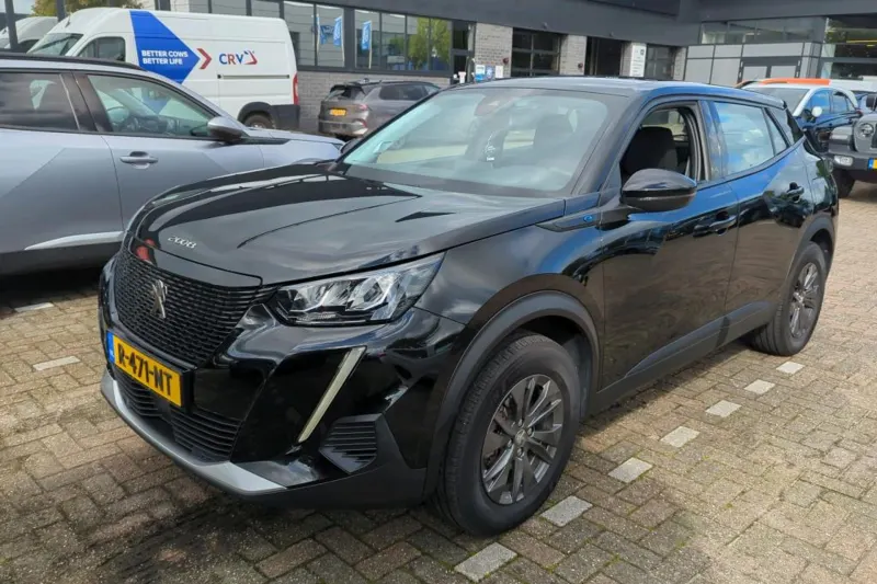 Peugeot e-2008 (2022)