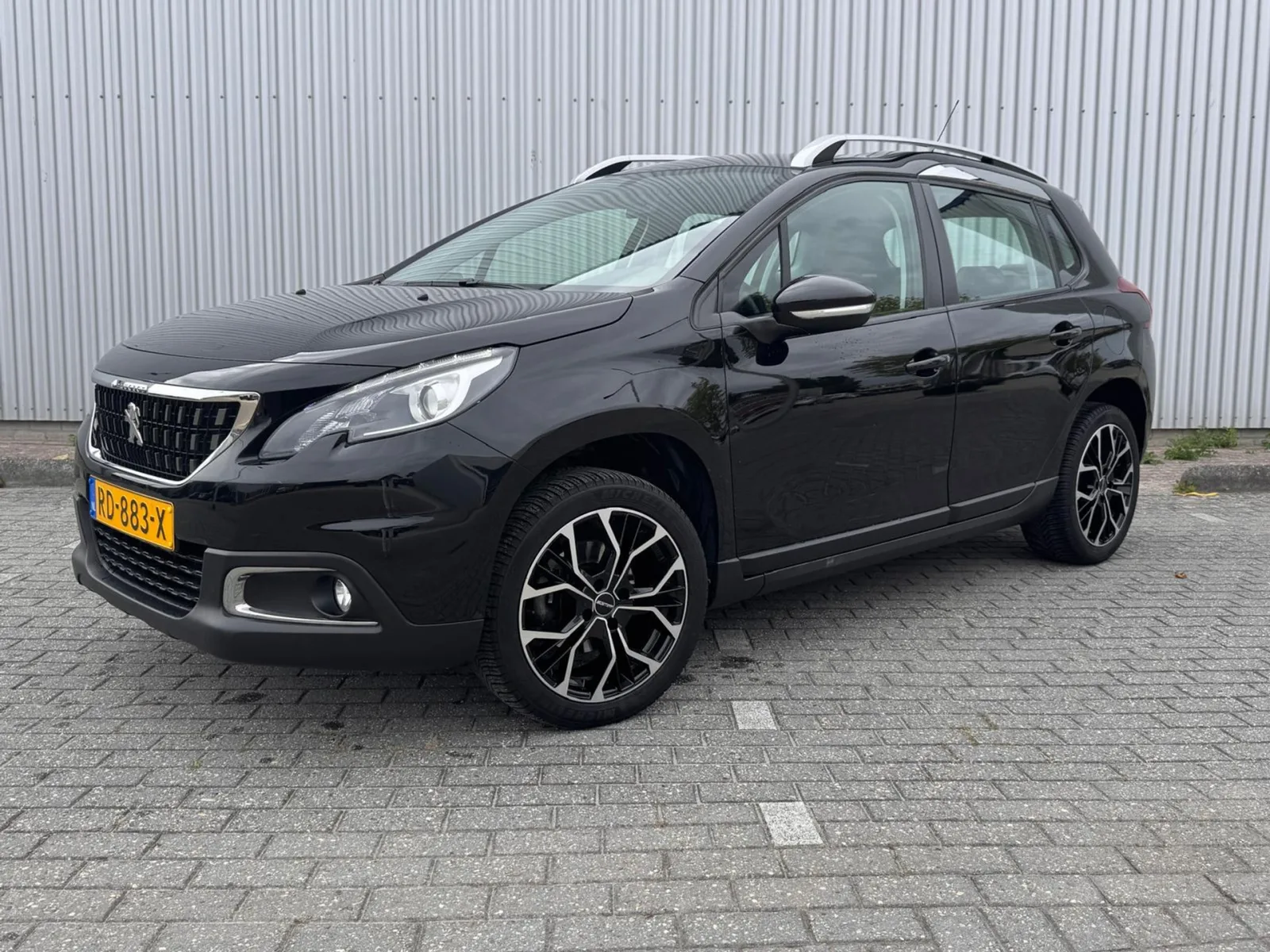 Peugeot 2008 (2017) — foto 1