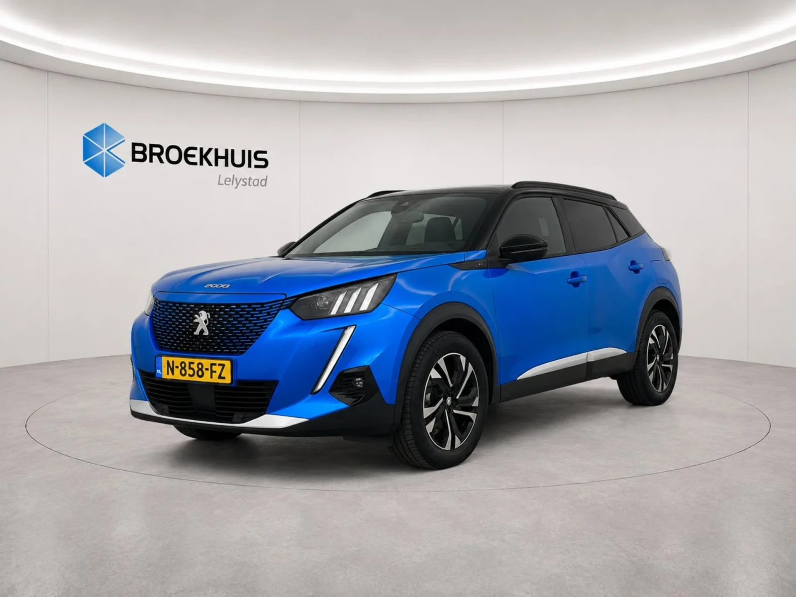 Peugeot e-2008 (2020) — foto 1