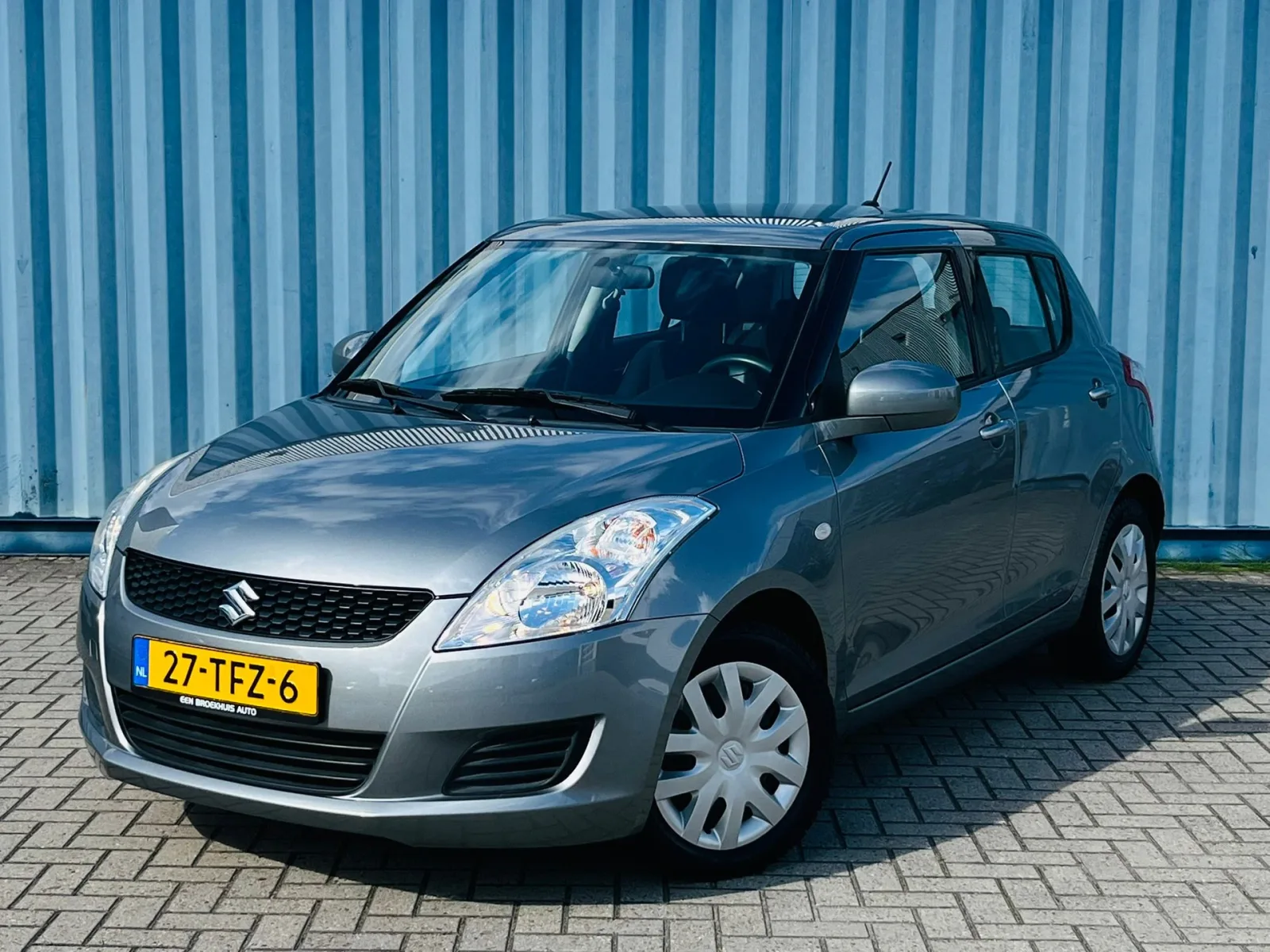 Suzuki Swift (2012) — foto 1