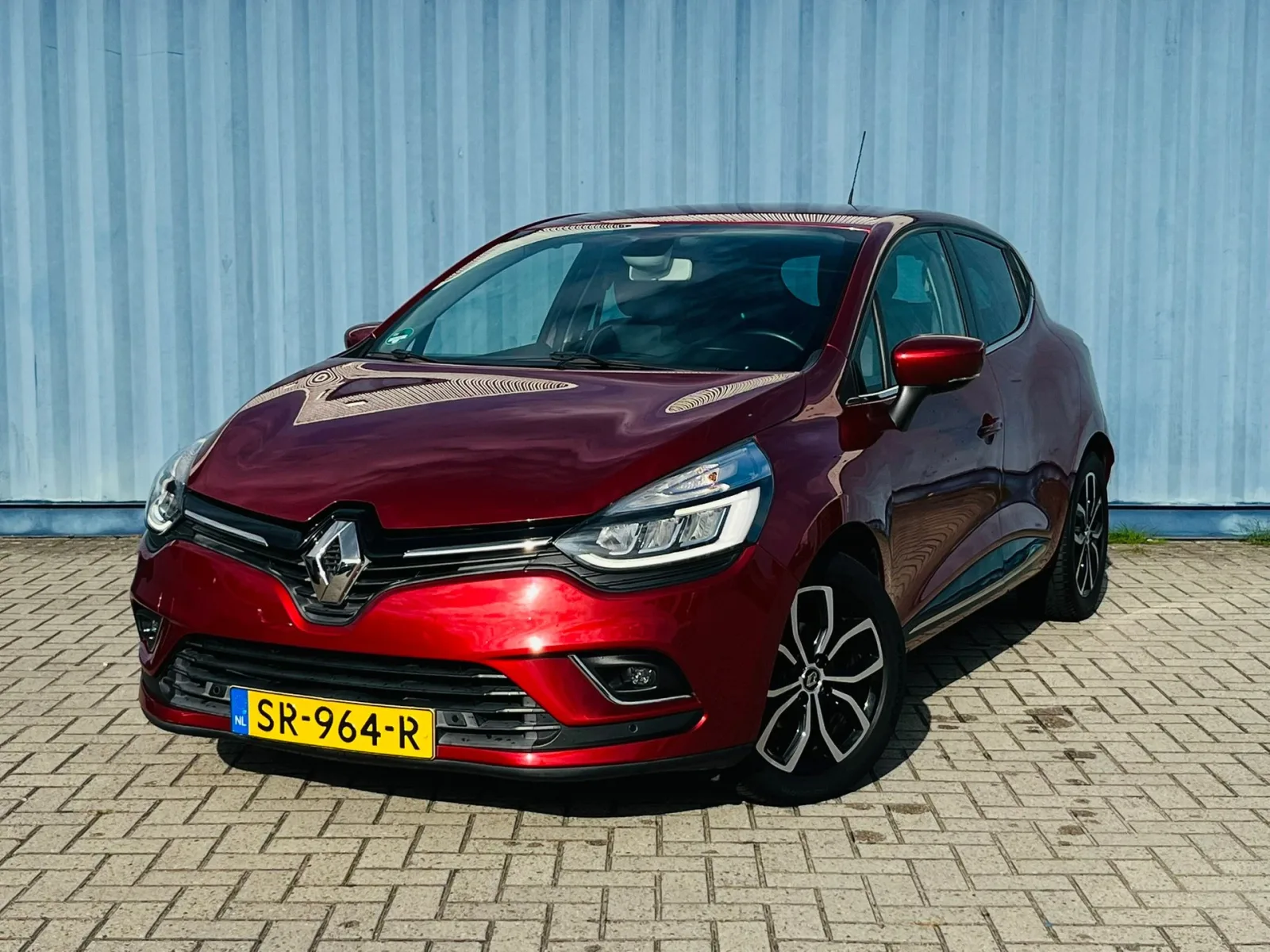 Renault Clio (2018) — foto 1