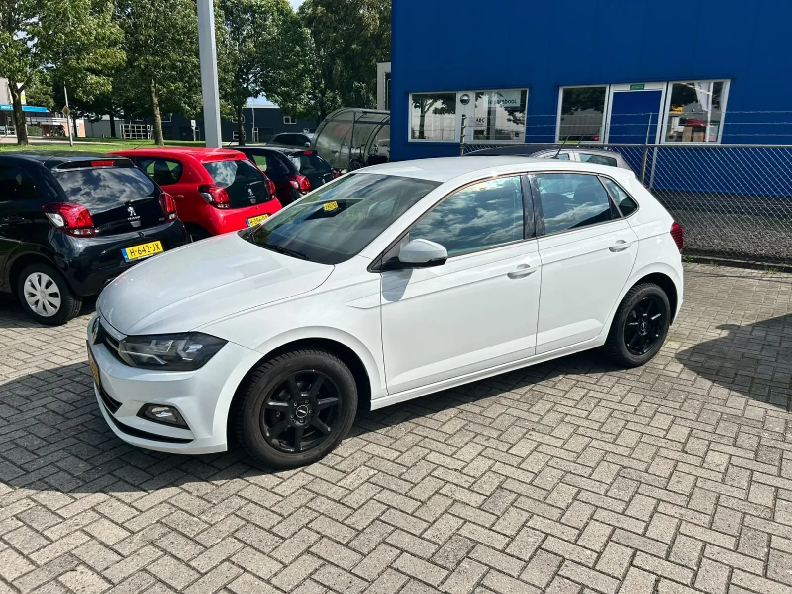 Volkswagen Polo (2019) — foto 1