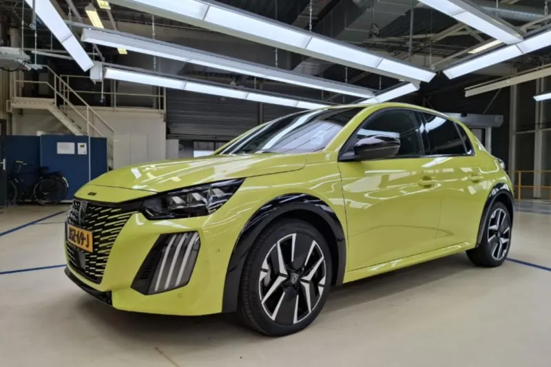 Peugeot 208 (2025)