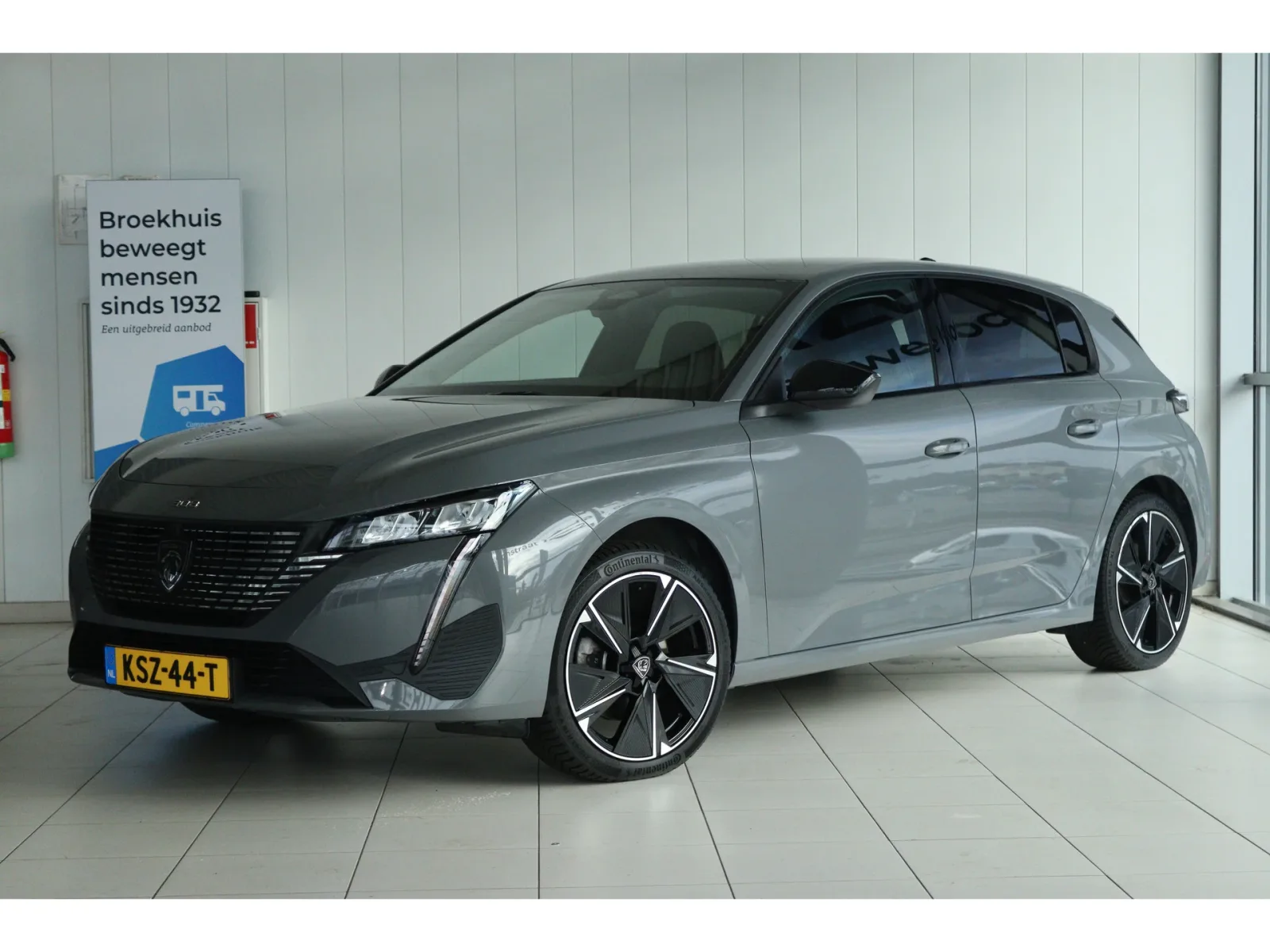 Peugeot e-308 (2024) — foto 1