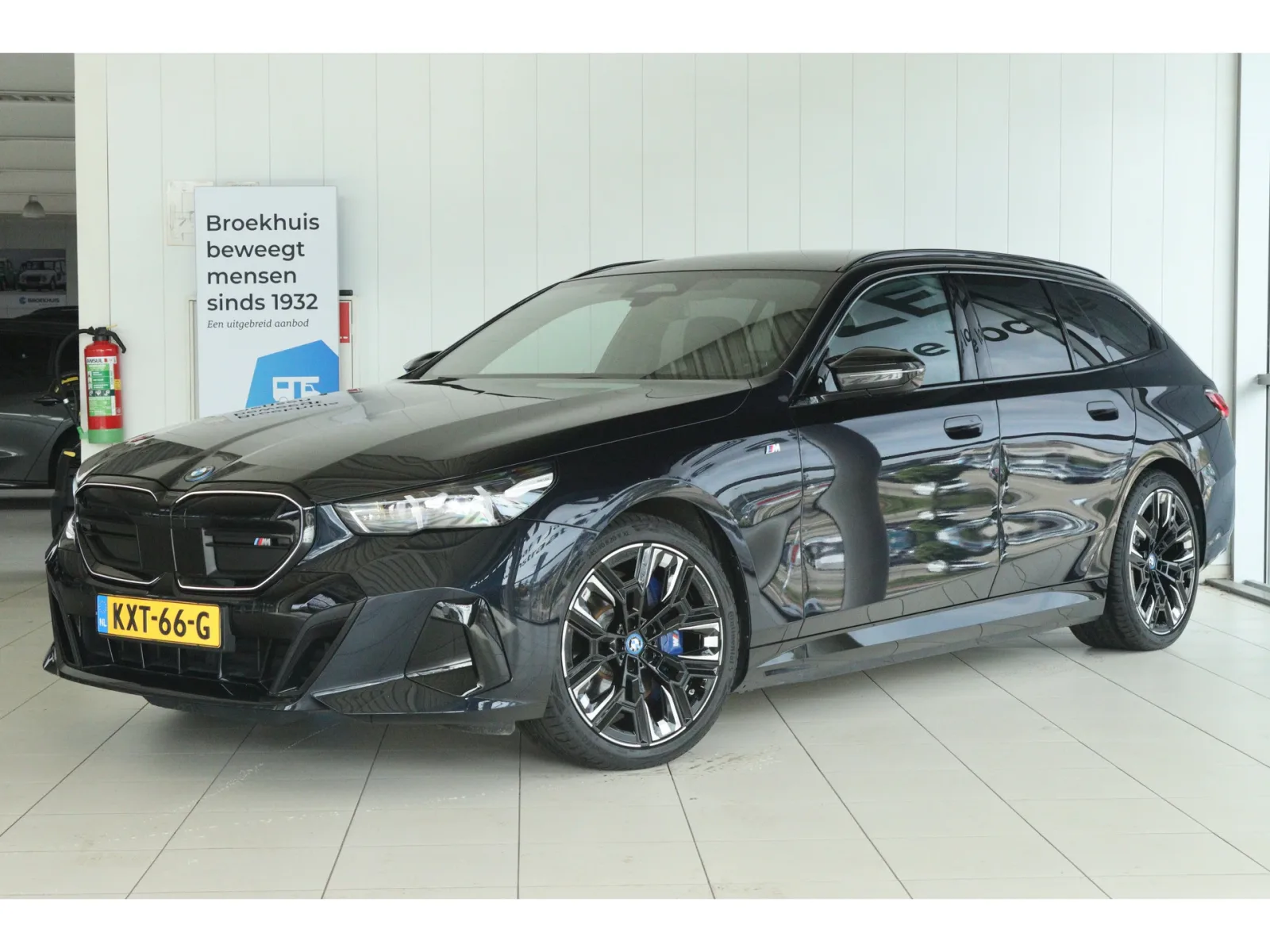 BMW i5 (2024) — foto 1
