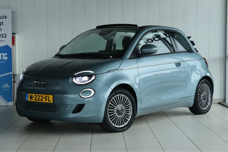 Fiat 500C (2021)