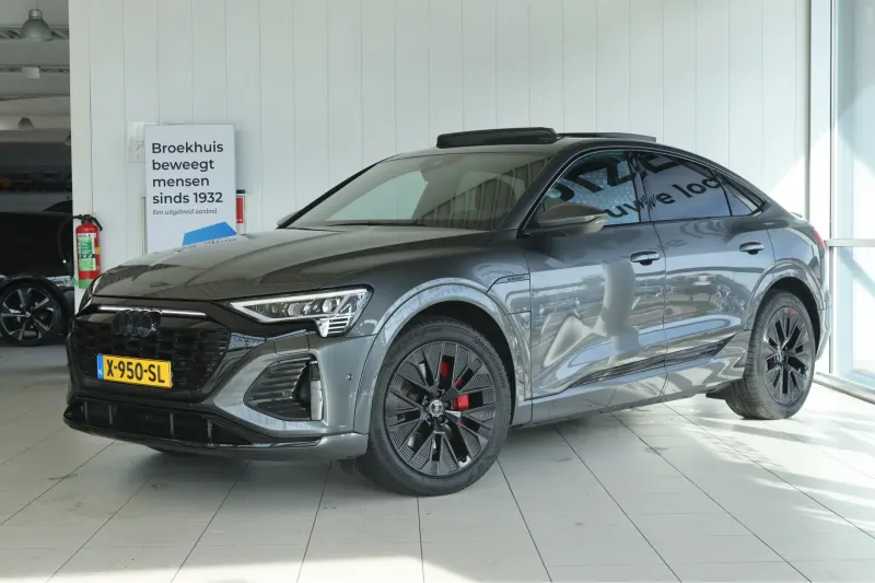 Audi Q8 e-tron (2024)