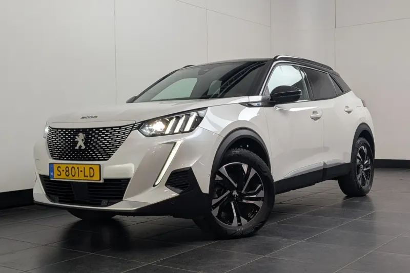 Peugeot e-2008 (2023)