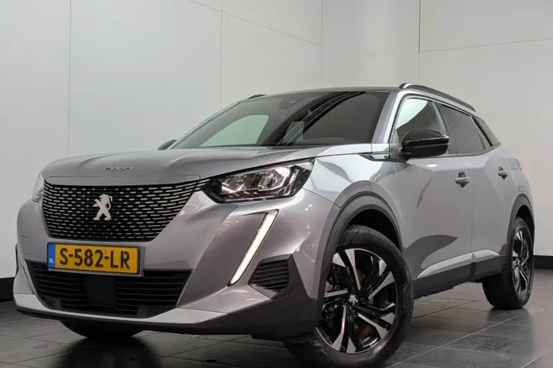 Peugeot e-2008 (2023)