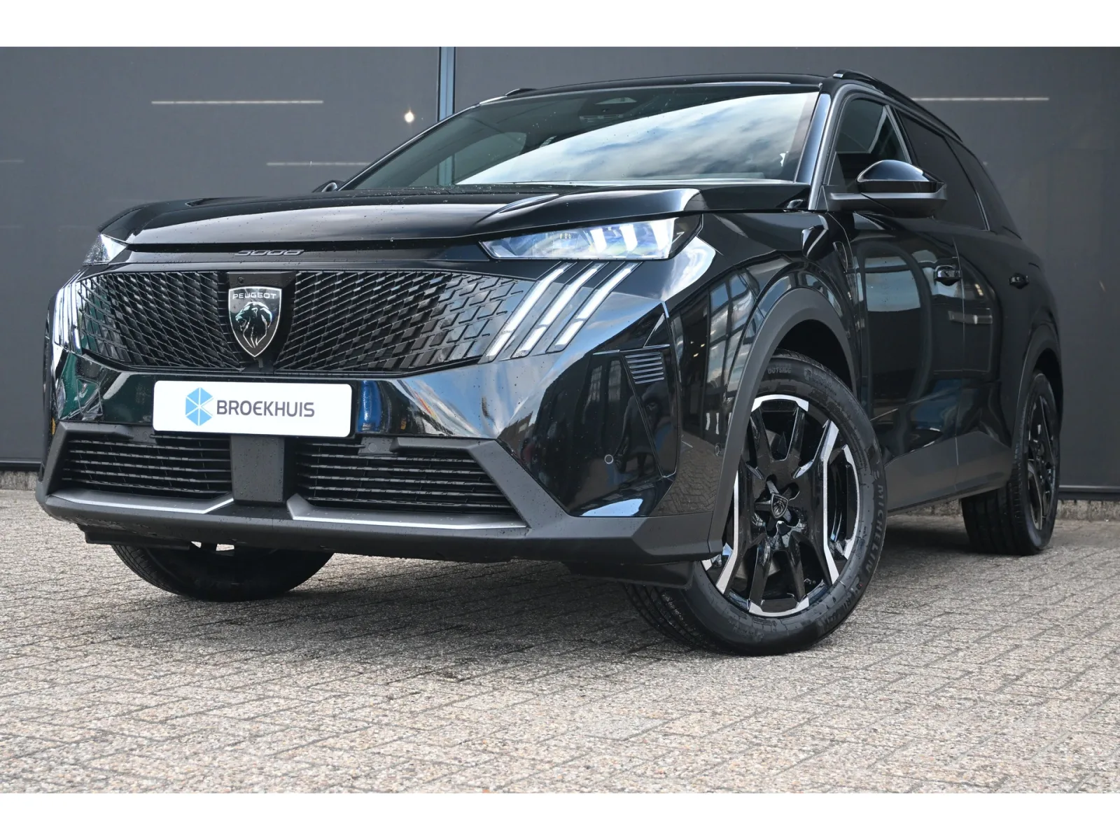 Peugeot E-5008 (2026) — foto 1