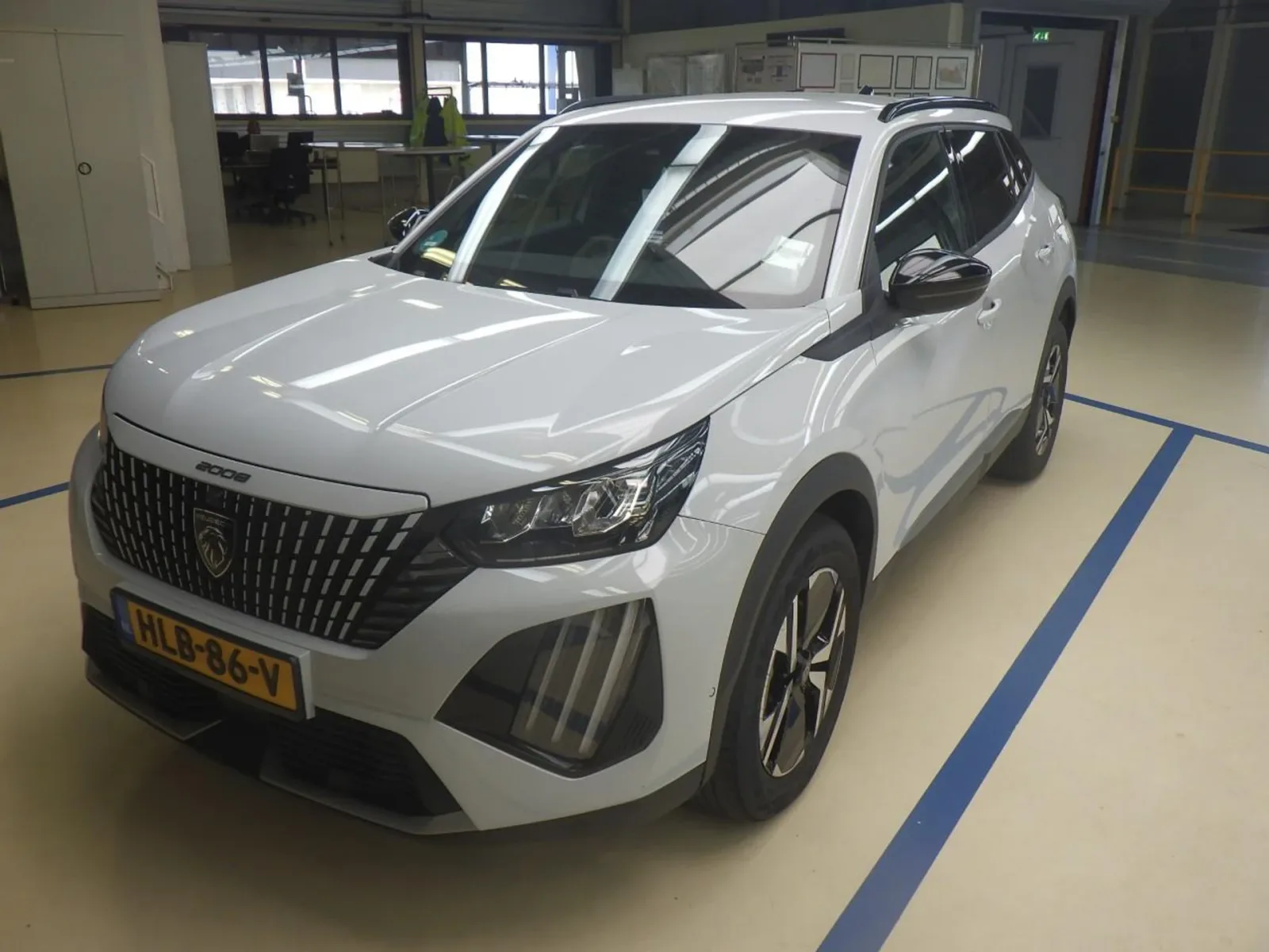 Peugeot 2008 (2025) — foto 1