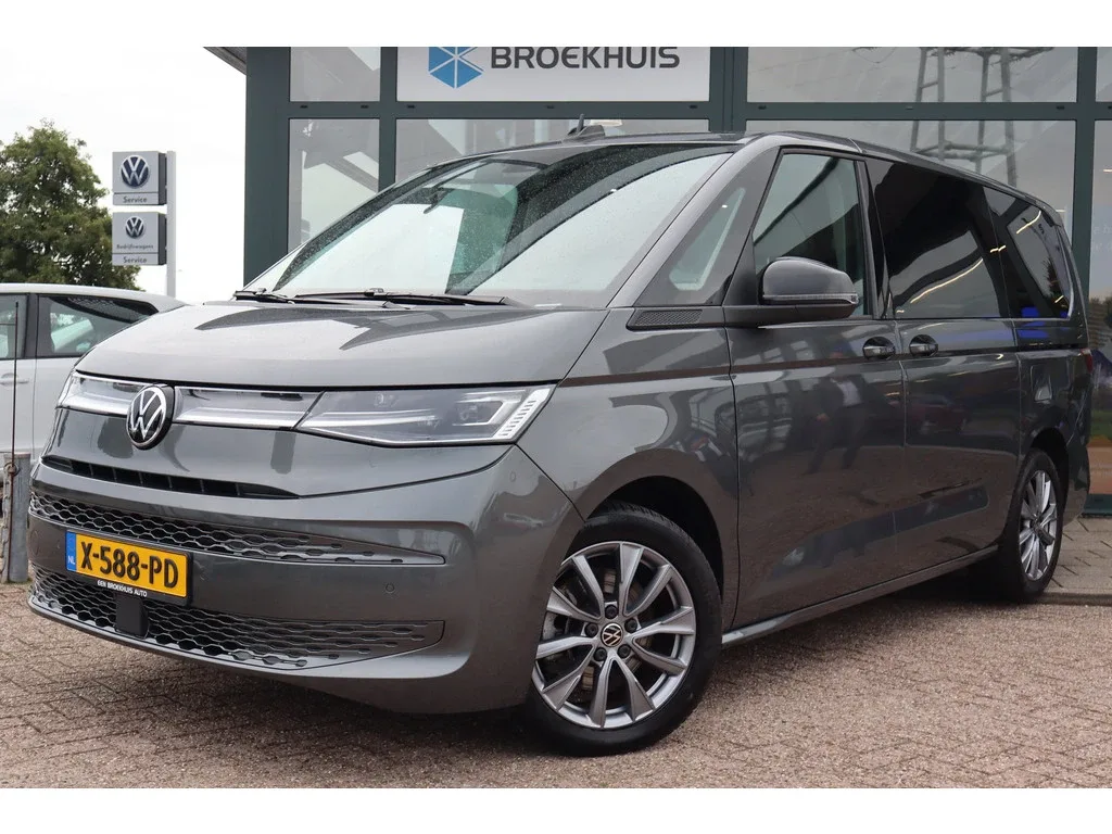 Volkswagen Multivan (2024) — foto 1